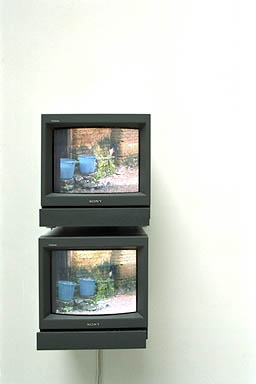 051.jpg